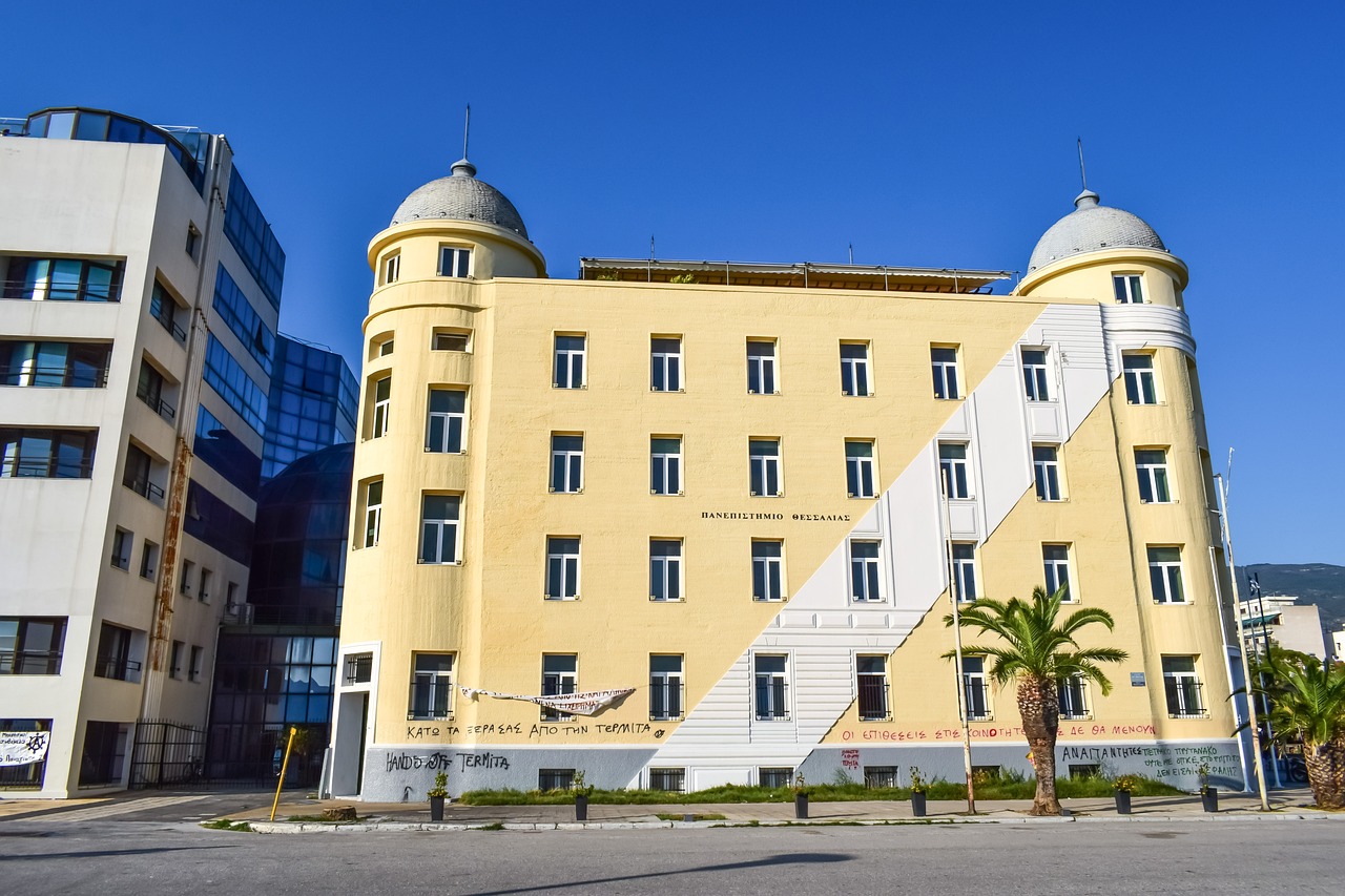 瓜瀝藍(lán)色嘉園最新房價動態(tài)分析與趨勢預(yù)測