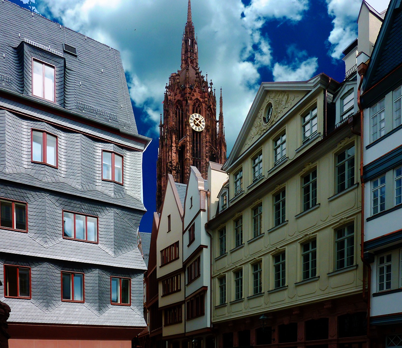 上海市城隍廟動遷，歷史與現(xiàn)代的交融與挑戰(zhàn)