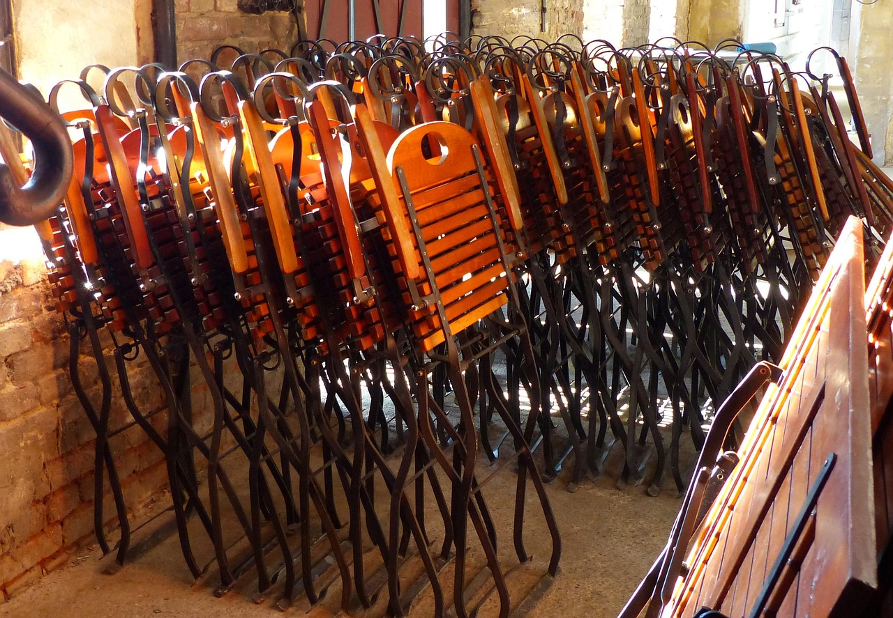 光明乳業(yè)股票最新動(dòng)態(tài)，行業(yè)趨勢(shì)、公司動(dòng)態(tài)與市場(chǎng)反應(yīng)全面解析