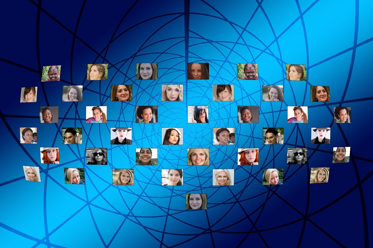 新聞深喉嚨最新一期聚焦時事熱點，深度挖掘社會焦點