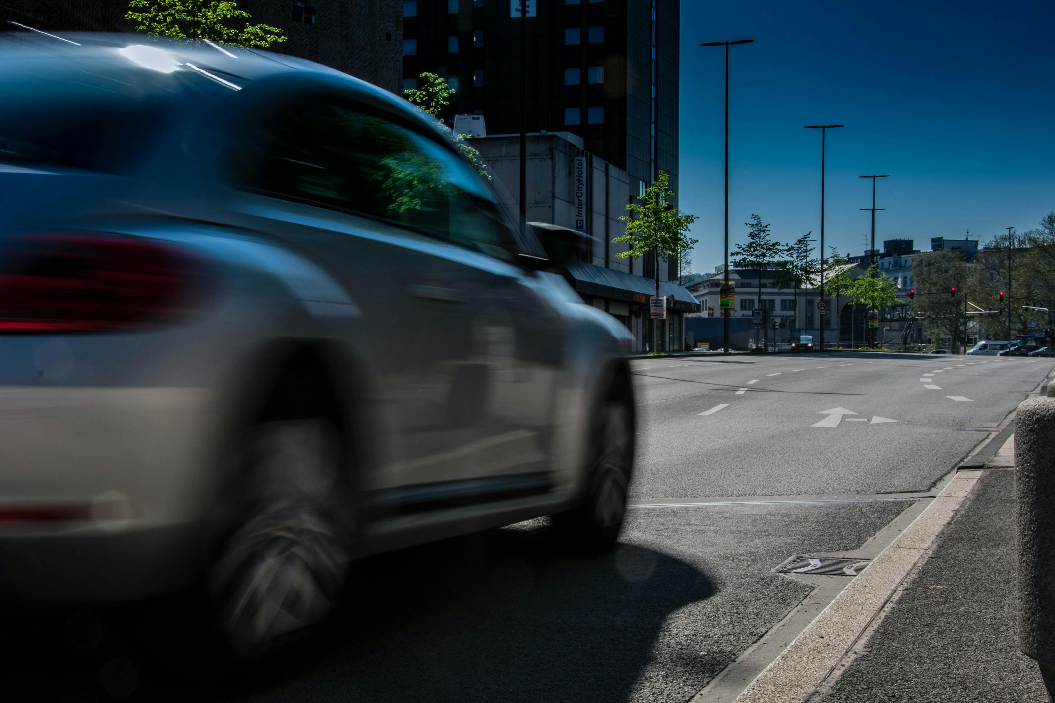 重塑城市交通生態(tài)，出租車(chē)最新政策新聞解析