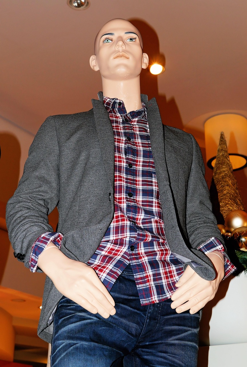 張藝興最新發(fā)型側(cè)面，潮流新標(biāo)桿，展現(xiàn)時尚風(fēng)采