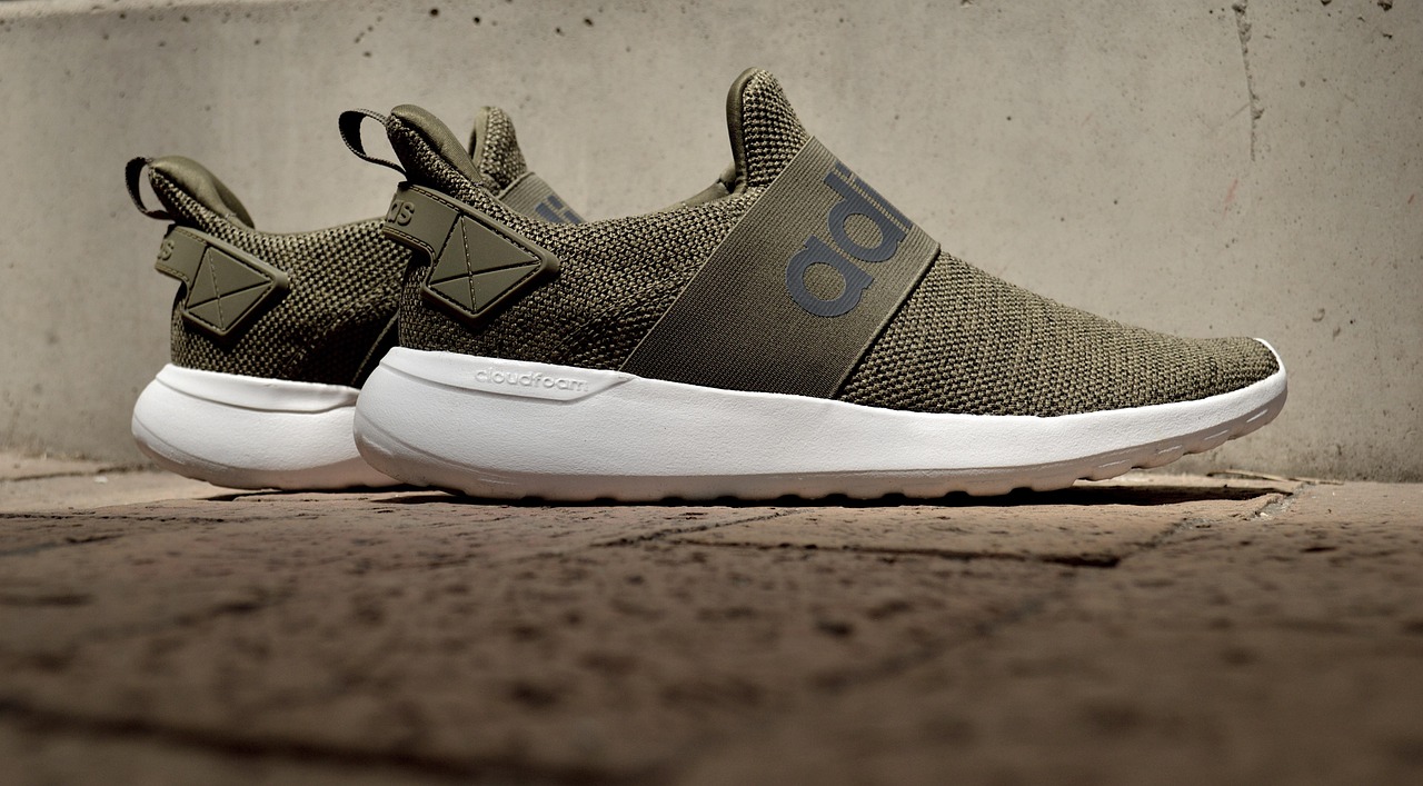 阿迪達斯2017新款男鞋，時尚與科技的完美融合