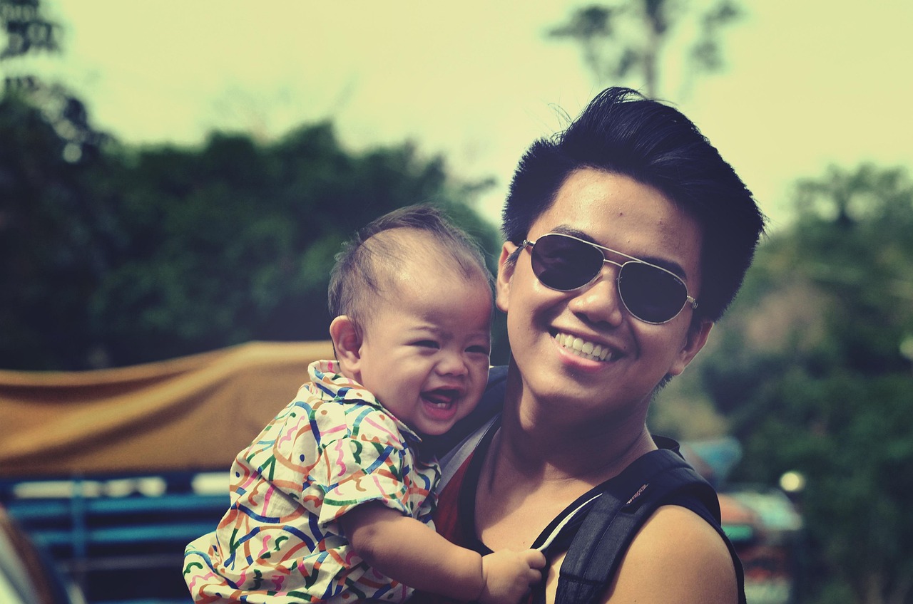 大頭兒子與小頭爸爸，共享成長的快樂新篇章