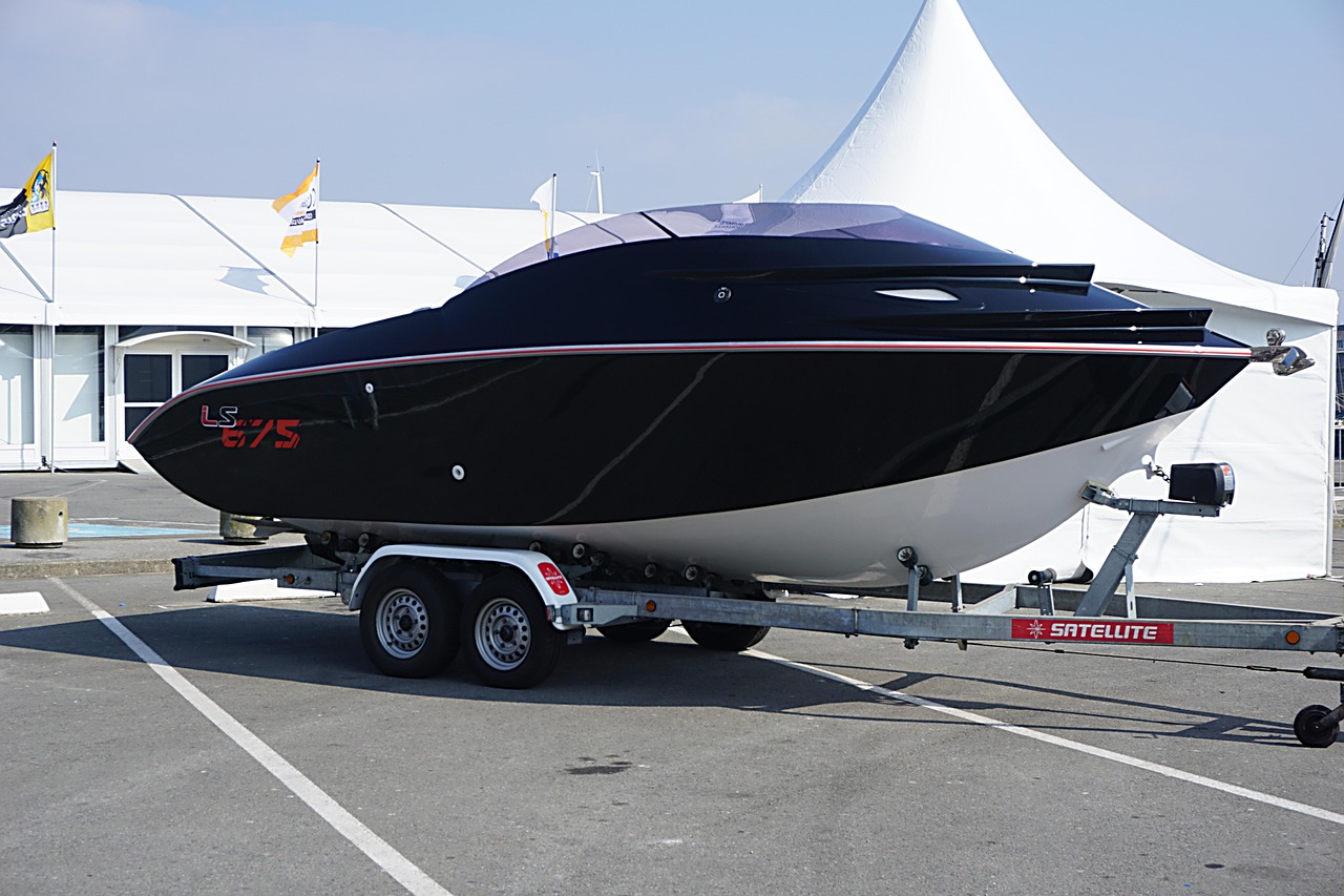 中國最新5萬噸補給艦展現(xiàn)強(qiáng)大的海上綜合補給能力