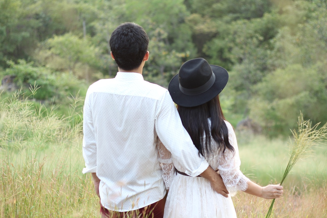 最新章節(jié)揭秘，我的23歲美女房東的故事